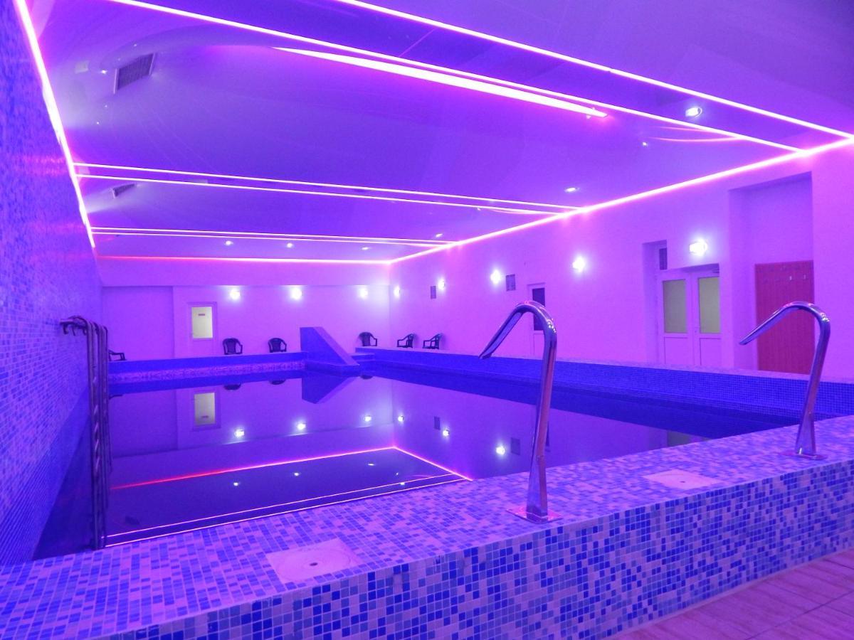 Hotel Traian Caciulata Călimăneşti 외부 사진